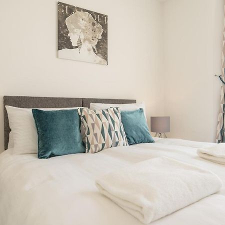 일프러컴 Highfield House - 1 Bed-Sleeps 2-Tjs20Hh 아파트 외부 사진